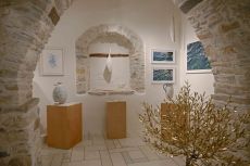 ΕΚΘΕΣΗ ΜΕ ΚΥΚΛΑΔΙΤΙΚΟ ΧΡΩΜΑ ΑΠΟ ΤΗΝ KATHARINA BOLESCH KAI TON ALEXANDER REICHARDT  