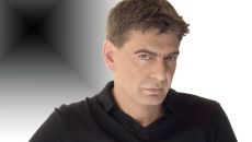 Ο Μιχάλης Ρακιντζής επιστρέφει στις ζωντανές εμφανίσεις 