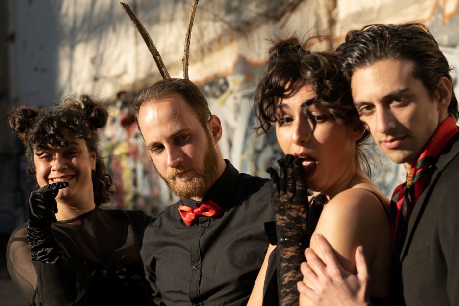 16243